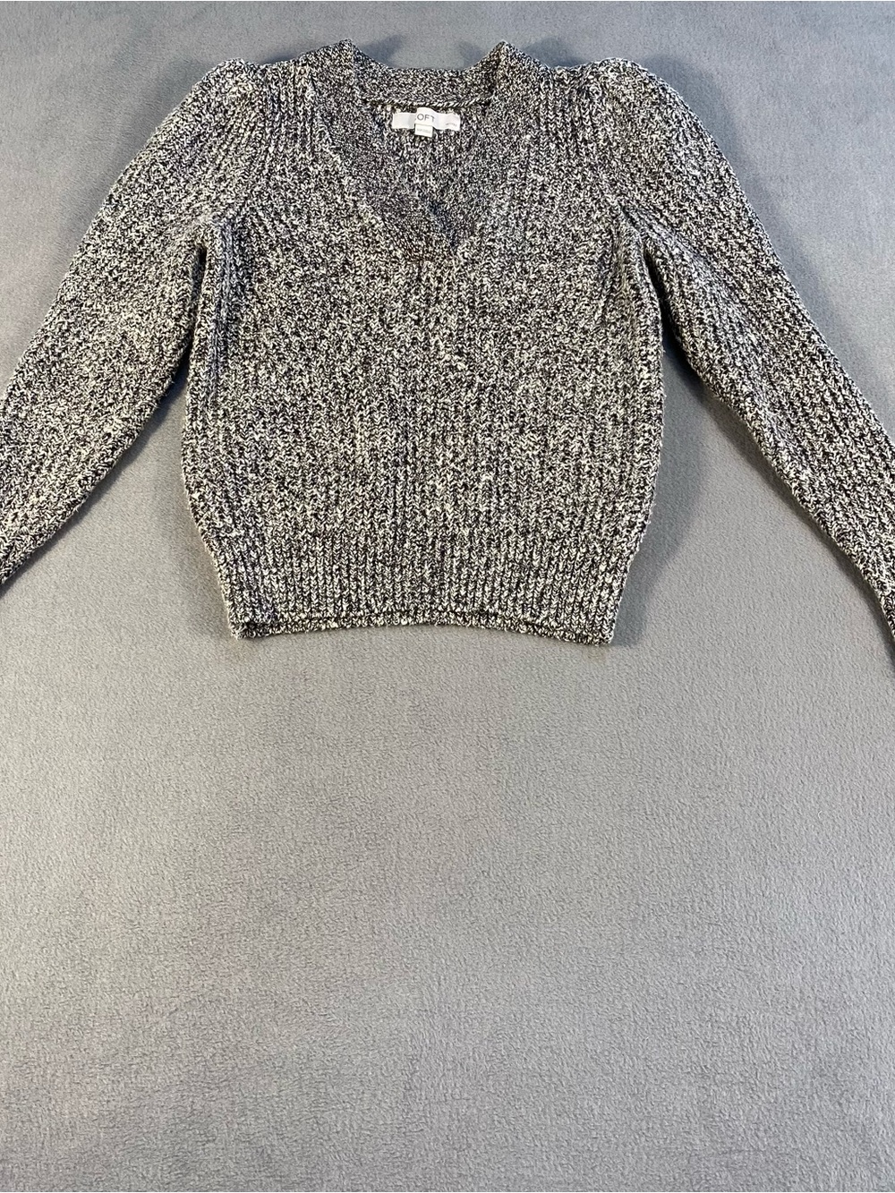 LOFT petite women’s black & white Marled V-Neck Cable knit Sweater, size XSP